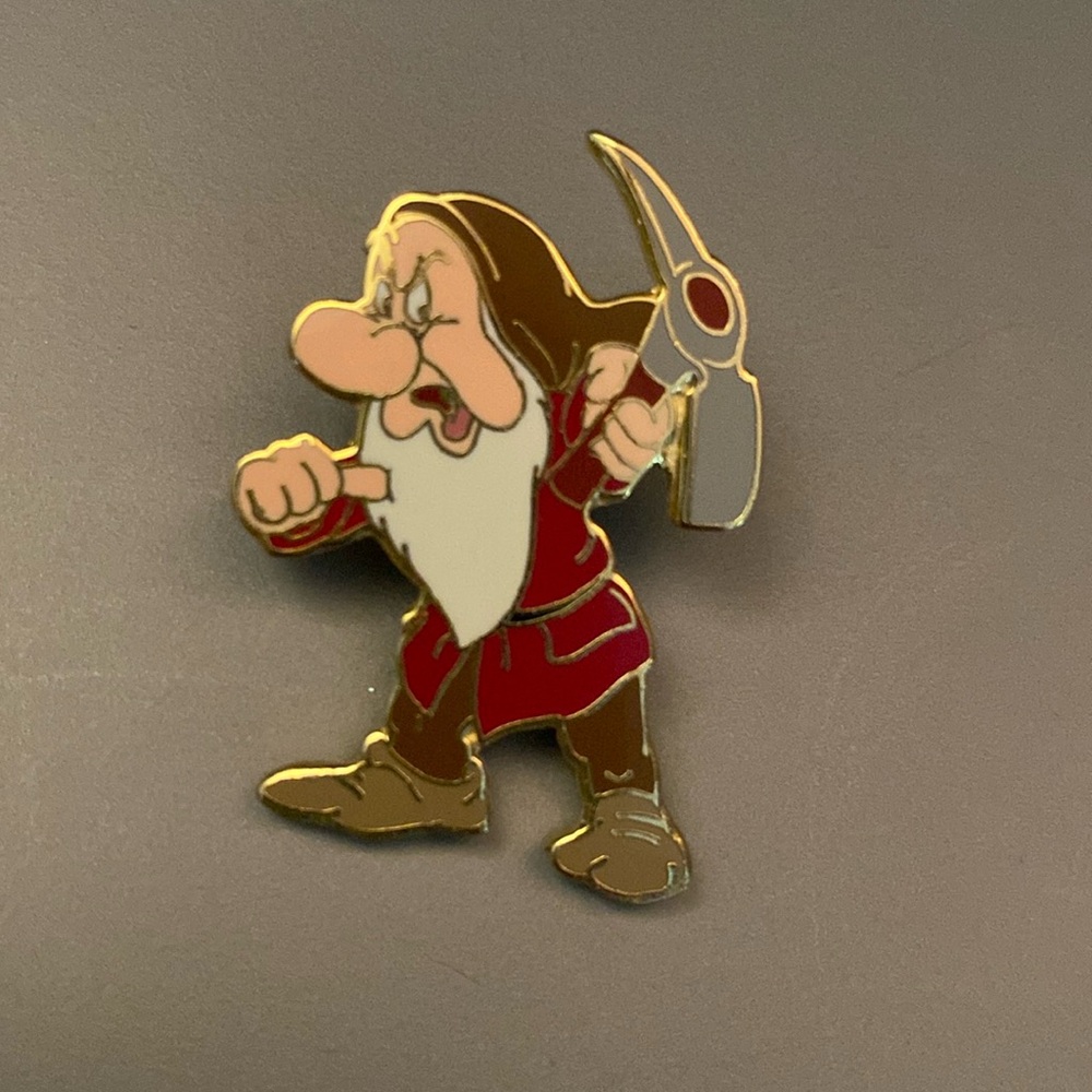 Disney Pin 8590 Snow White and the Seven Dwarfs Grumpy Holding a Pick Axe